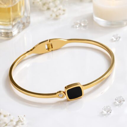 Midnight Cushion Bracelet