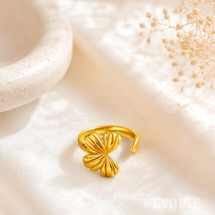 Golden Clover Ring