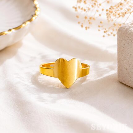 Luna Heart Ring